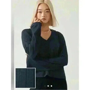 Athleta Harmony Pose Hoodie Navy Blue Ribbed Knit V-Neck Cropped Sweater Mens M